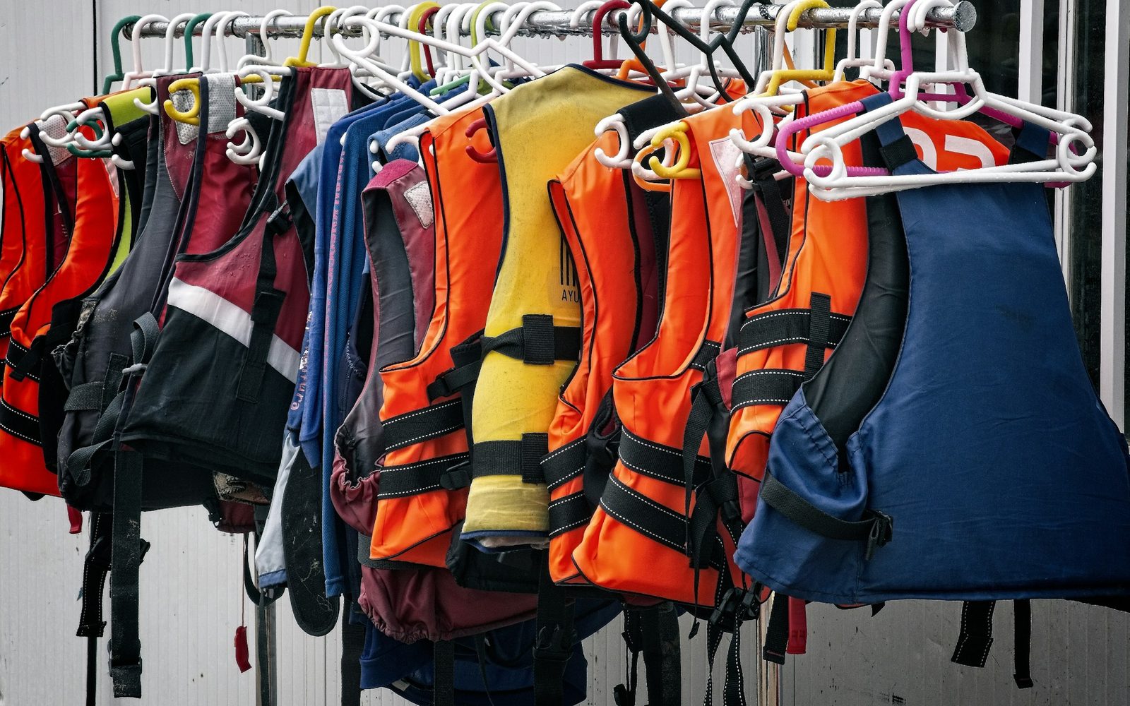 Équipement de sécurité obligatoire en bateau : la check-list Division 240 (2026)