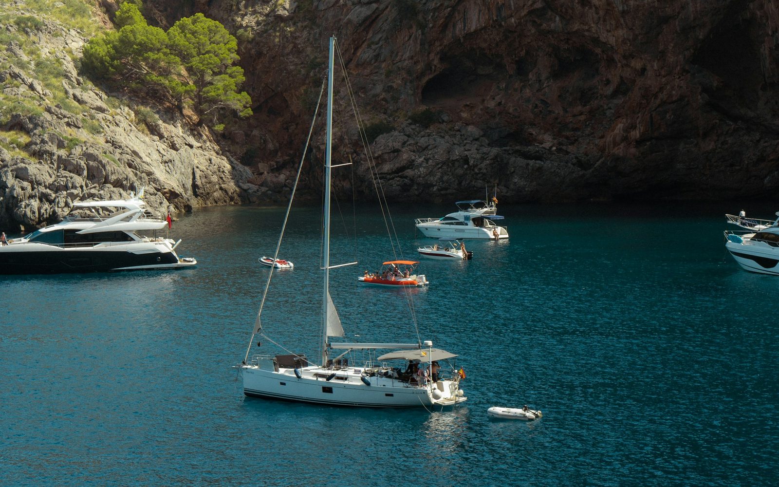 Mouillage : la méthode simple pour ancrer votre bateau (2026)